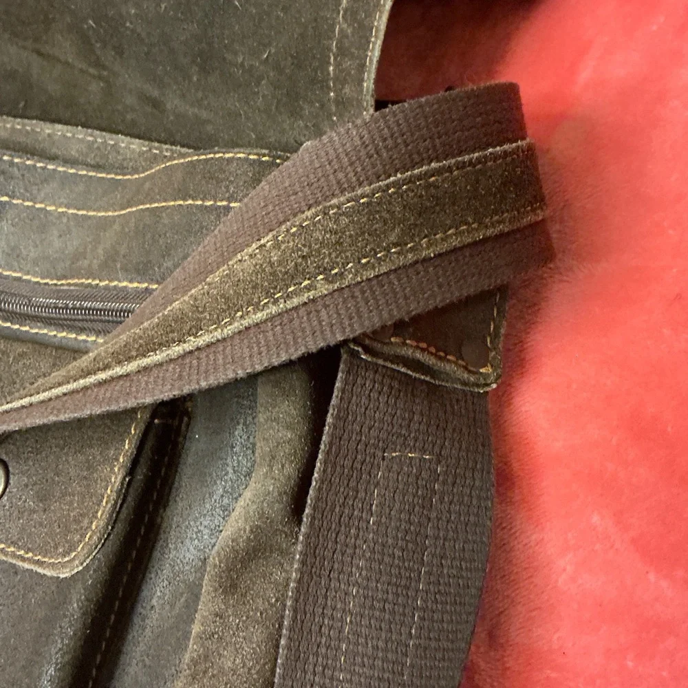 Men's Brown Messenger Bag - Picture 9 of 13